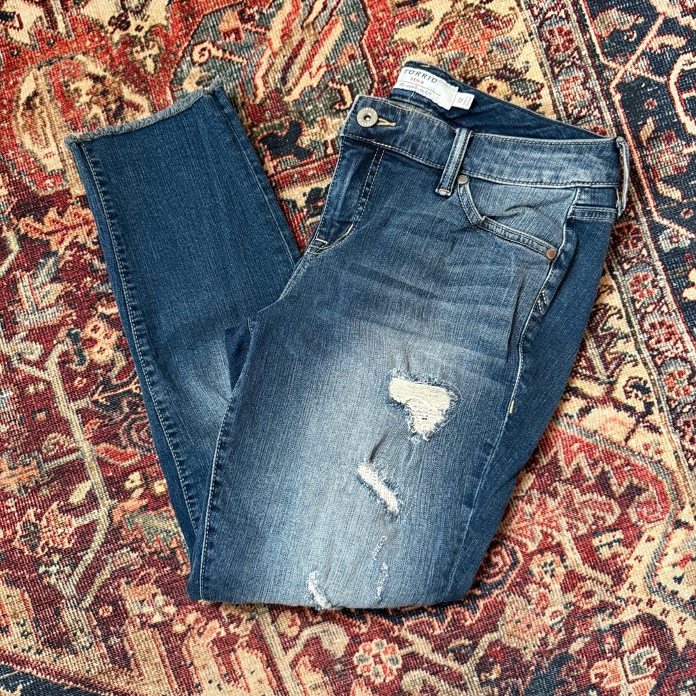Torrid Rippy Jeggings! - Picture 1 of 8